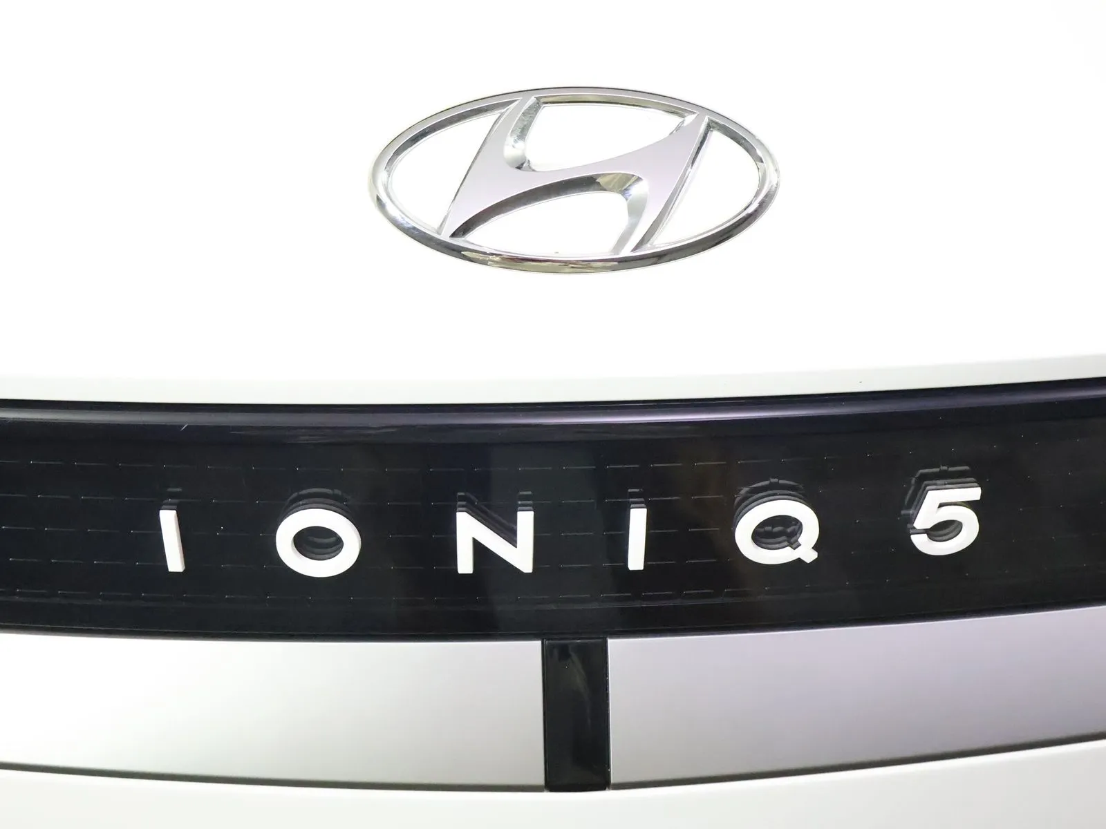 Hyundai Ioniq 5 photo 8