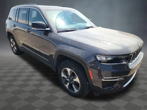 More photos of 2024 Jeep Grand Cherokee 4xe at McCloskey Imports & 4x4s (Licensed as McCloskey Isuzu), CO