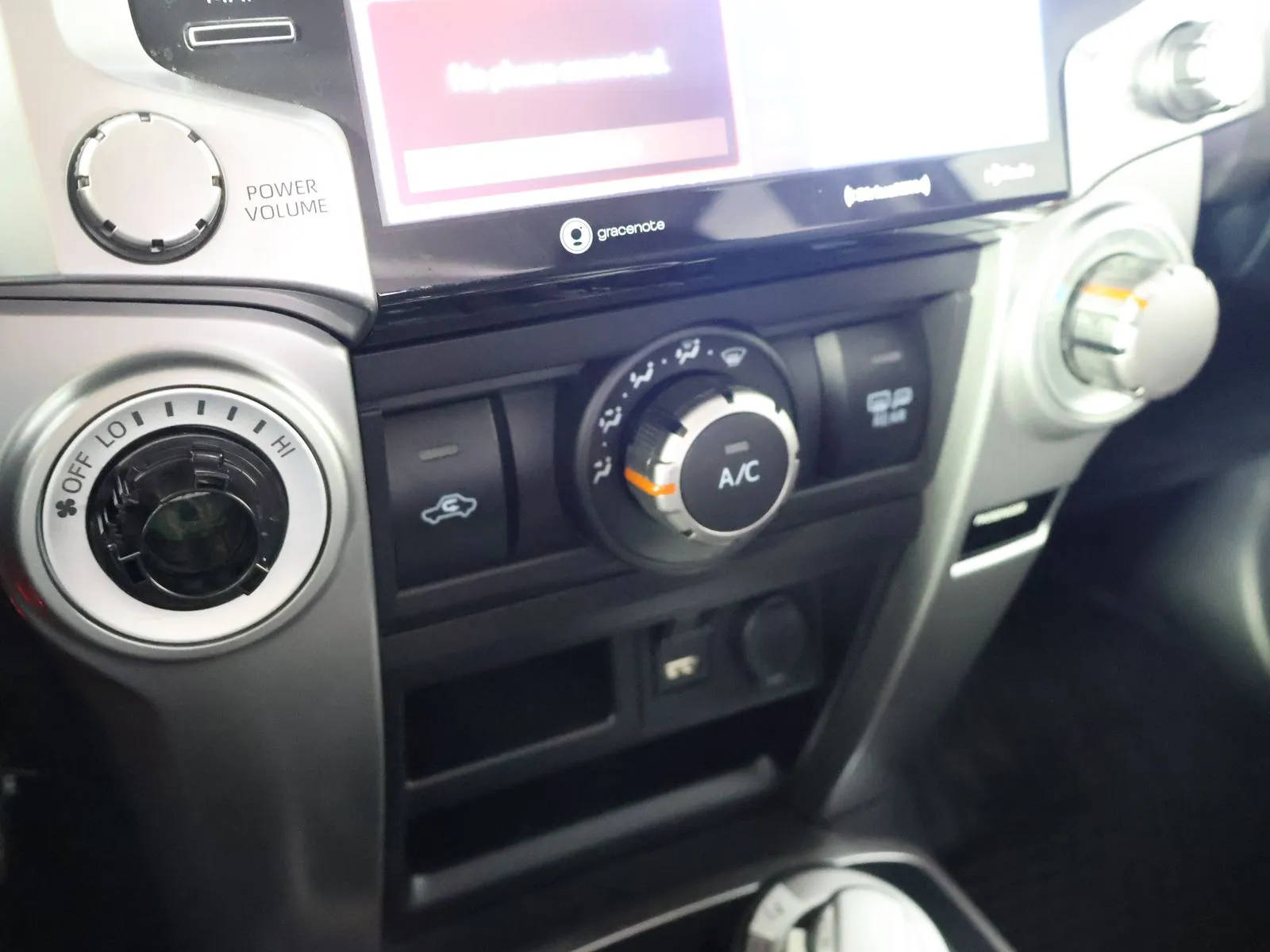 Toyota 4Runner photo 40