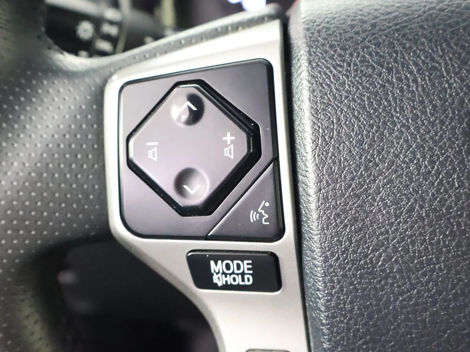 Toyota 4Runner photo 35