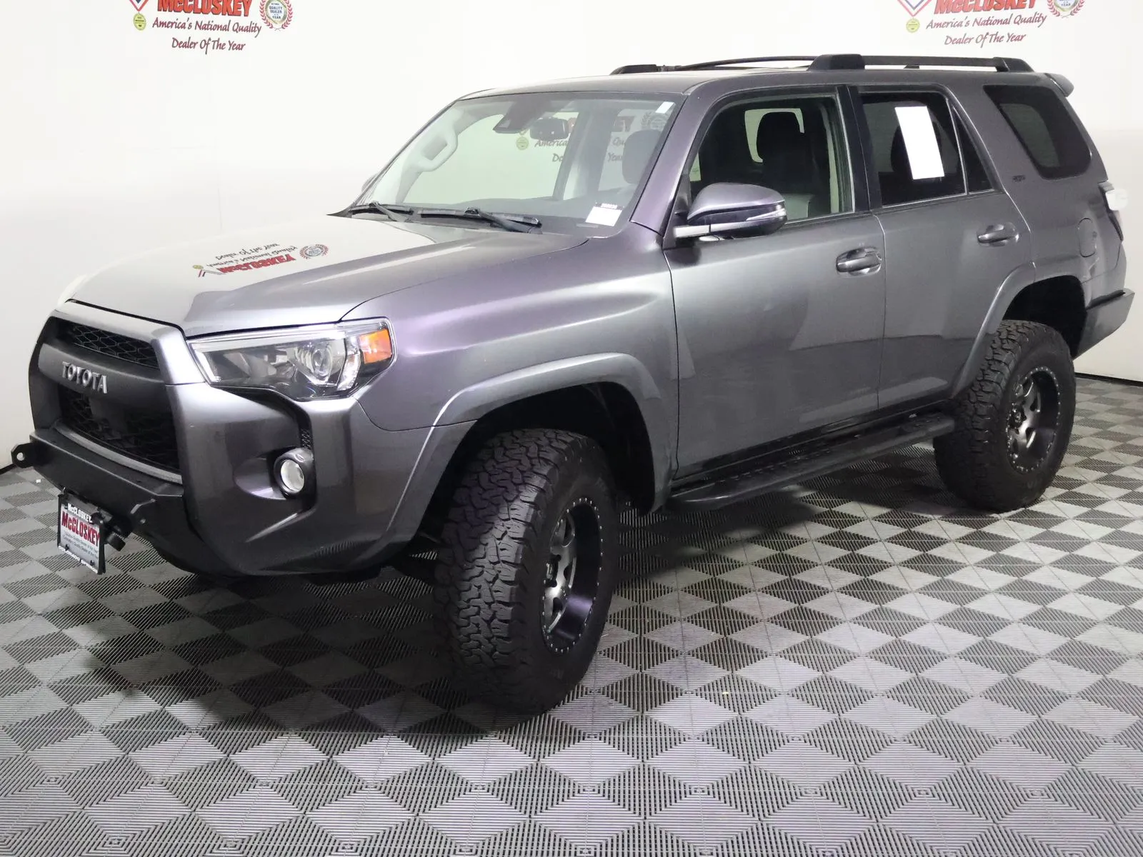 Toyota 4Runner photo 18