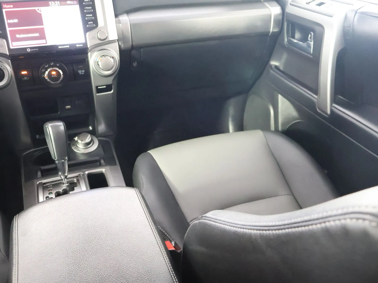 Toyota 4Runner photo 32