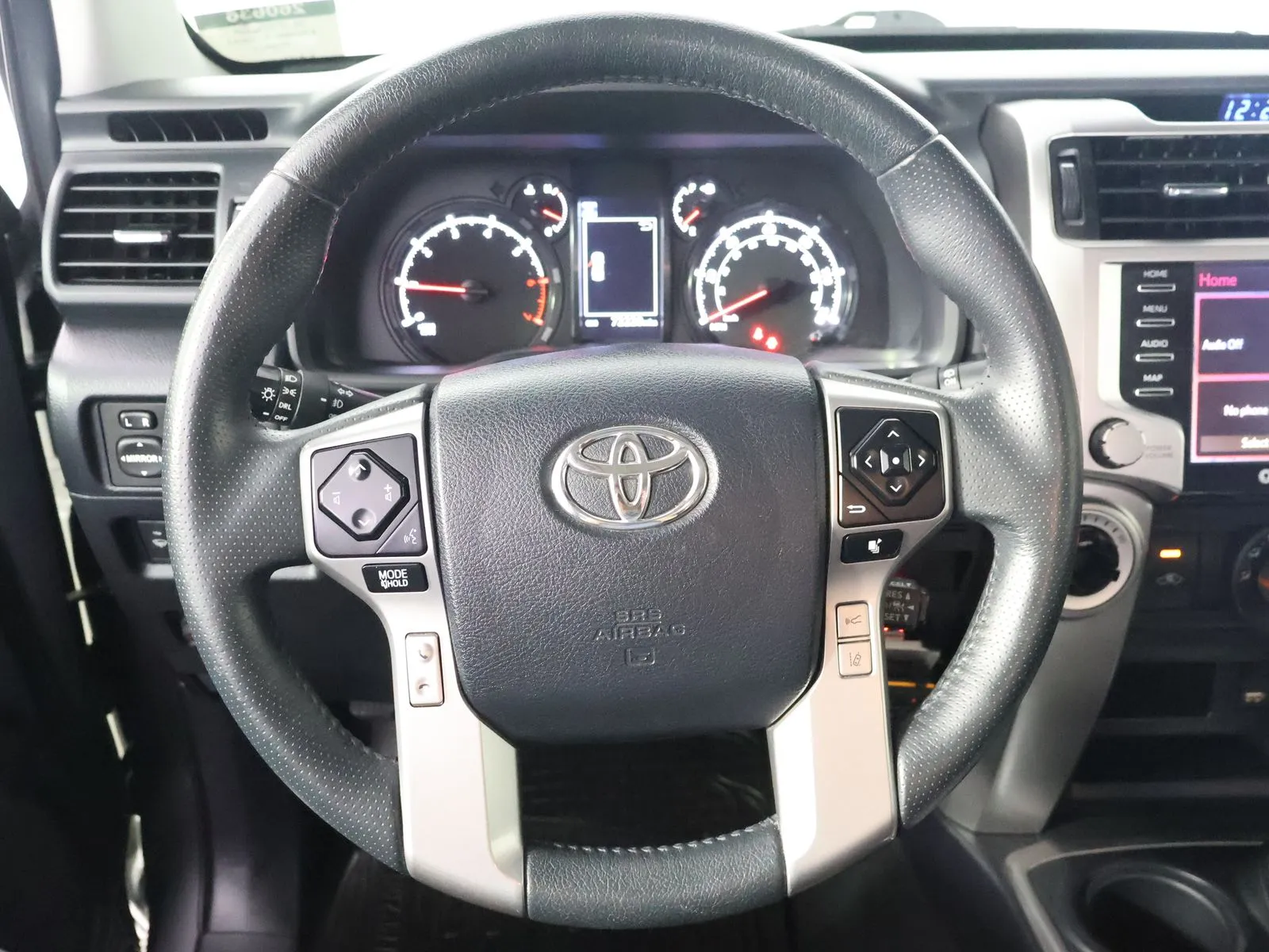 Toyota 4Runner photo 33