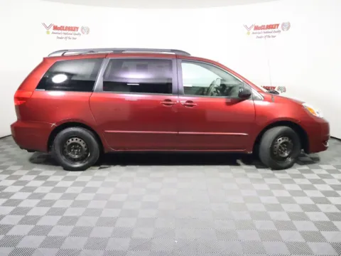 More photos of 2004 Toyota Sienna LE at McCloskey Imports & 4x4s (Licensed as McCloskey Isuzu), CO