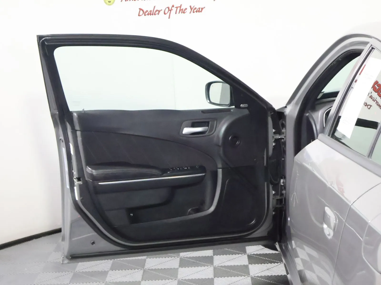 Dodge Charger photo 19