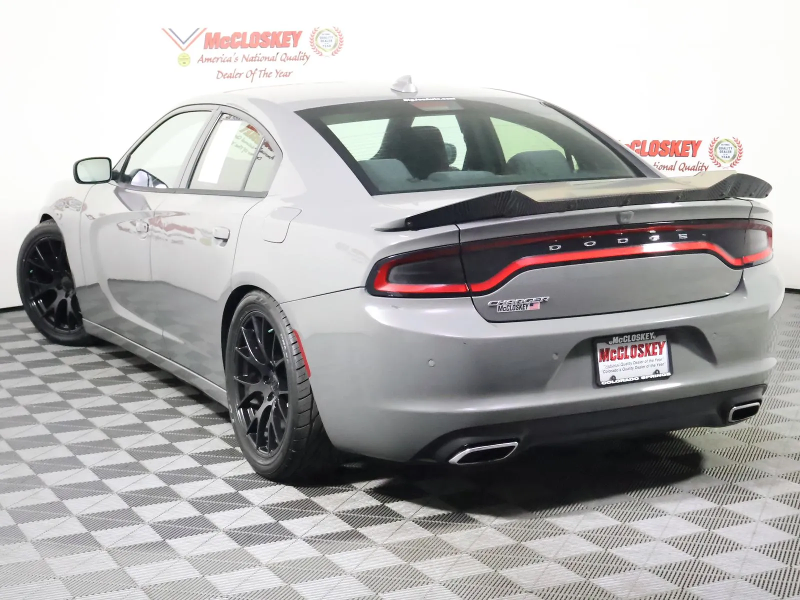 Dodge Charger photo 13