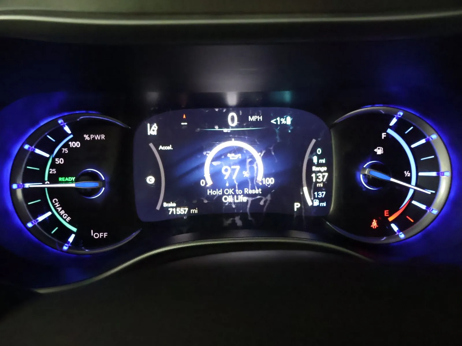 Chrysler Pacifica photo 36