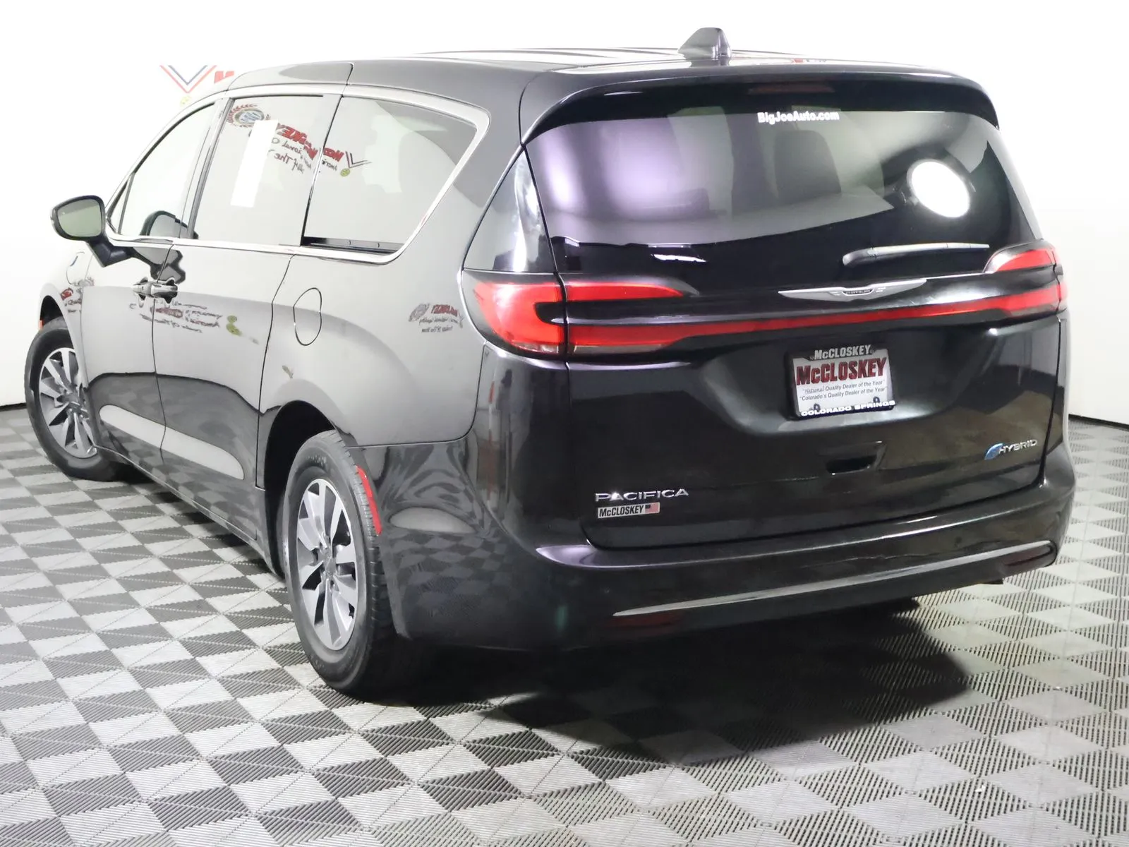 Chrysler Pacifica photo 15