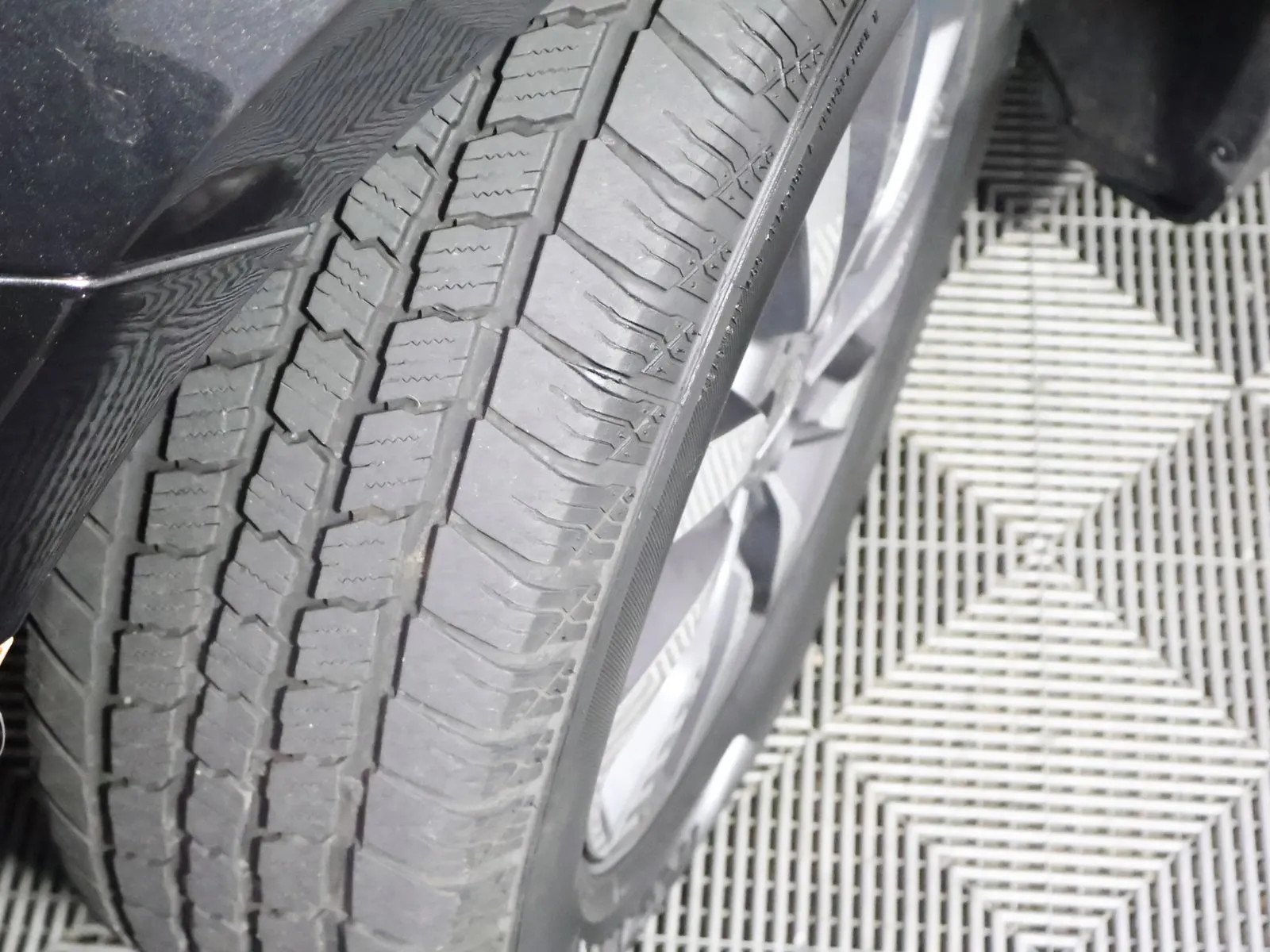 Chrysler Pacifica photo 20