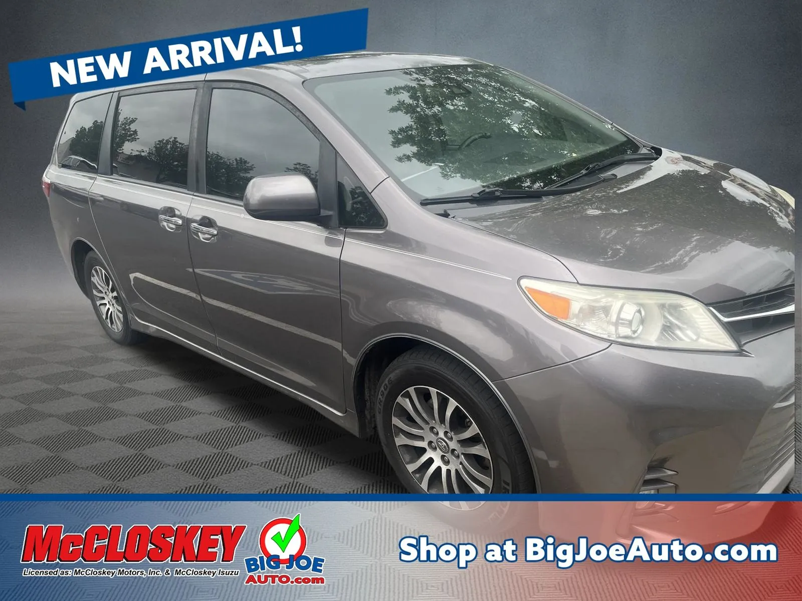Gray 2019 Toyota Sienna XLE for sale in Colorado Springs, CO