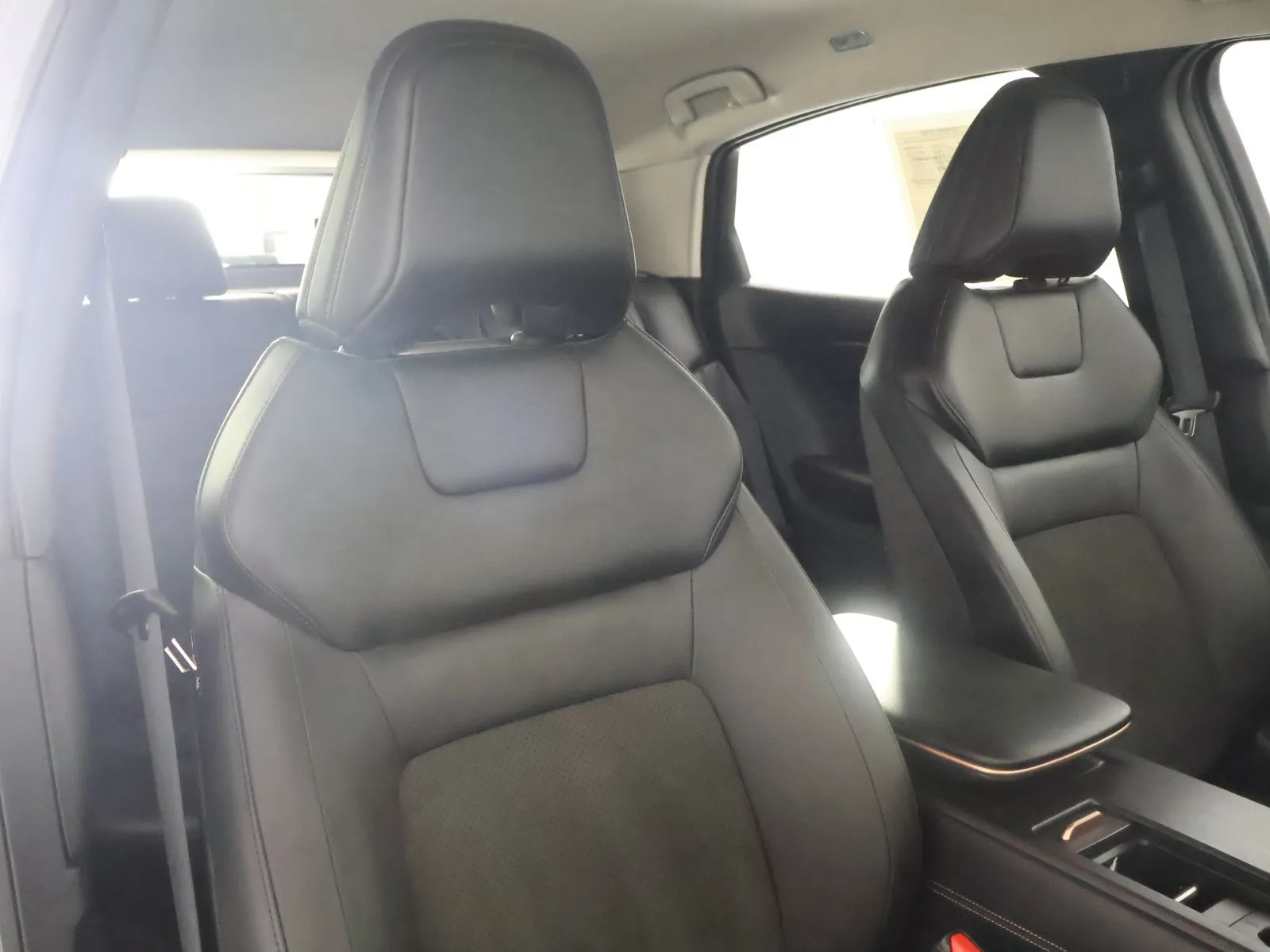 Nissan Ariya photo 49