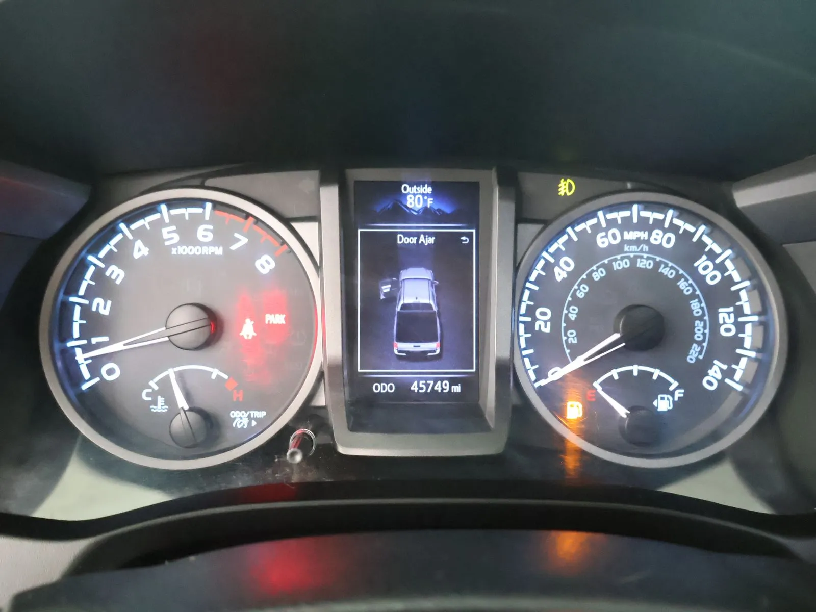 Toyota Tacoma photo 31