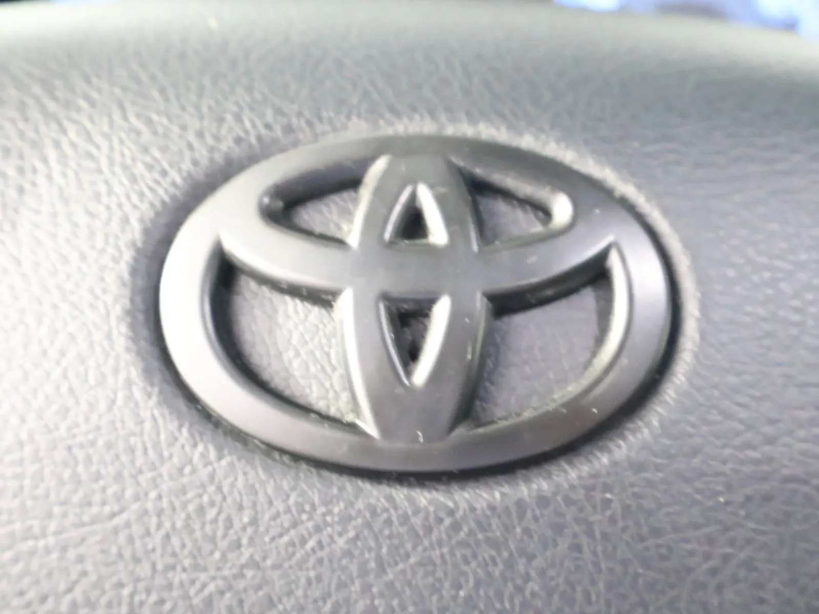 Toyota Tacoma photo 27