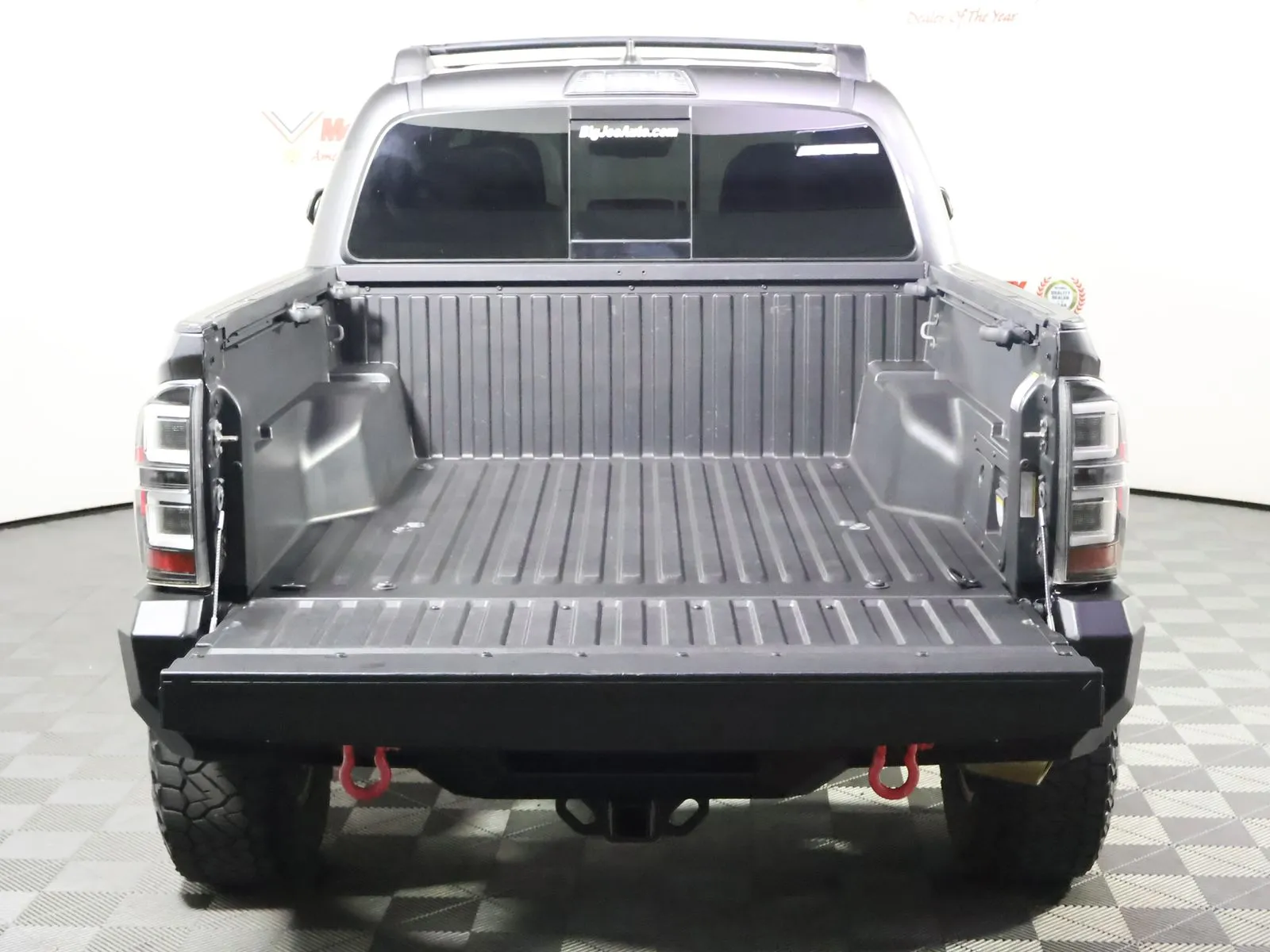 Toyota Tacoma photo 6