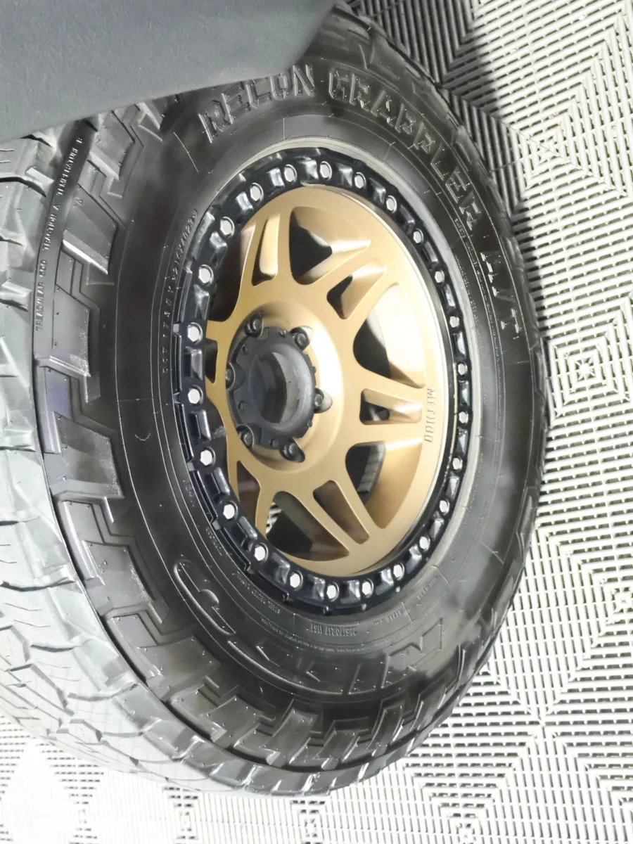 Toyota Tacoma photo 15