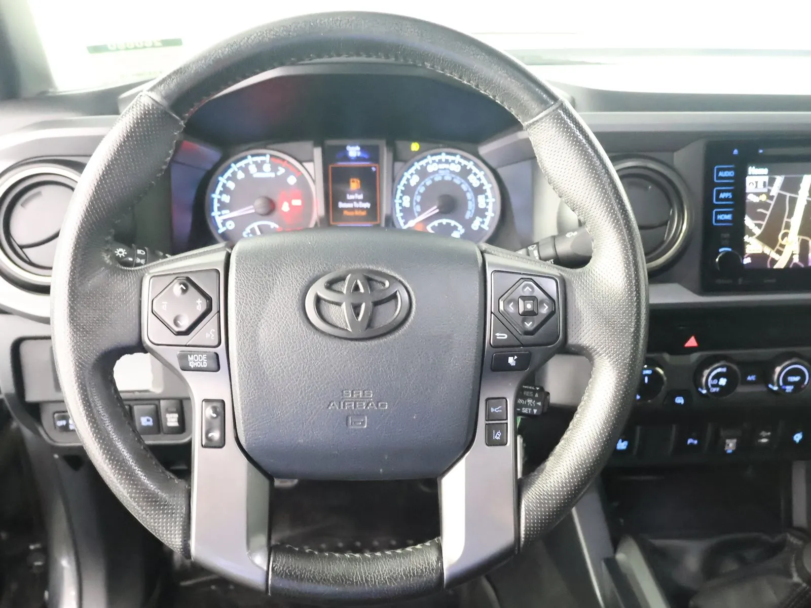 Toyota Tacoma photo 26