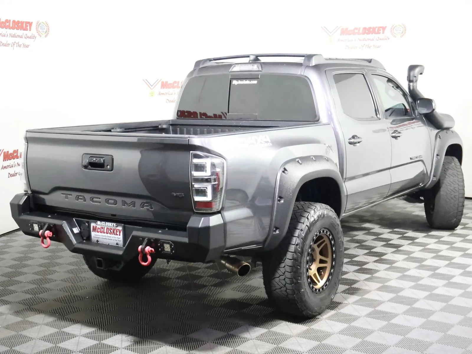 Toyota Tacoma photo 5