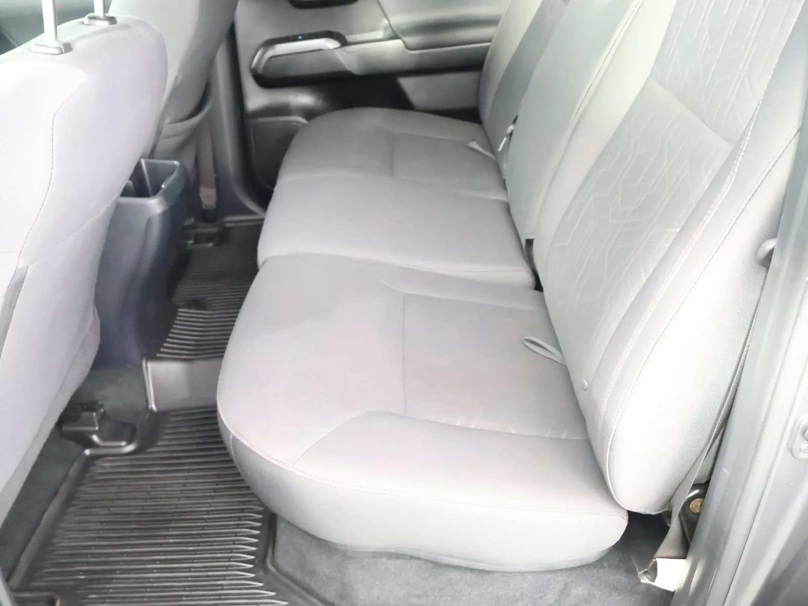 Toyota Tacoma photo 37