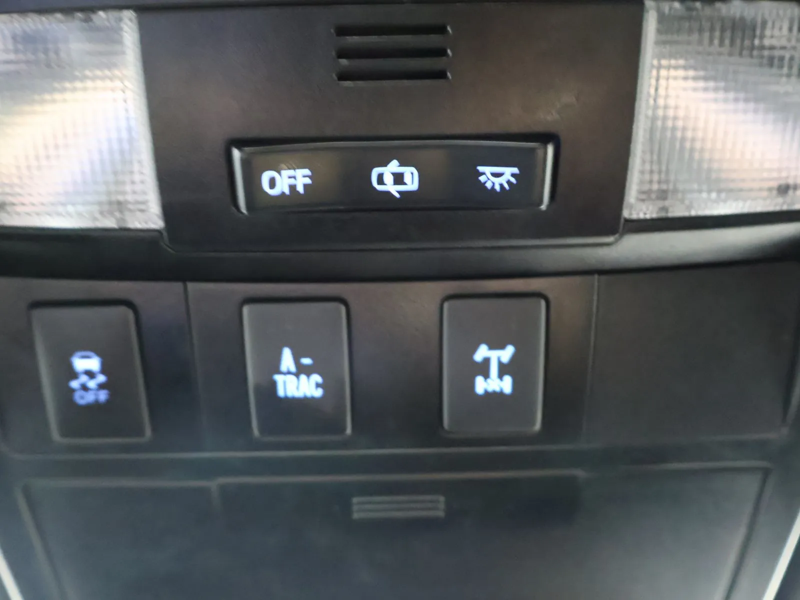 Toyota Tacoma photo 35