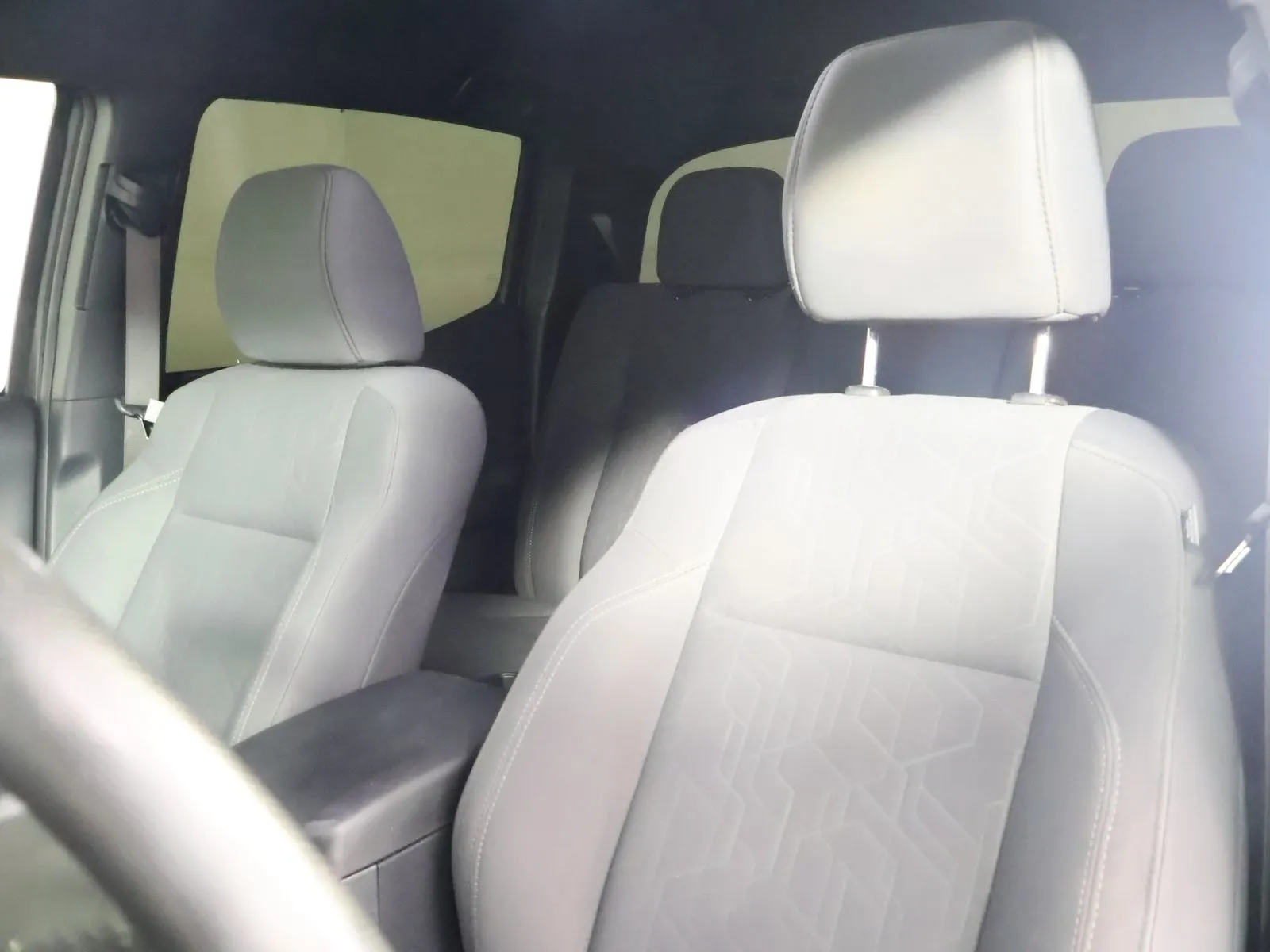 Toyota Tacoma photo 22