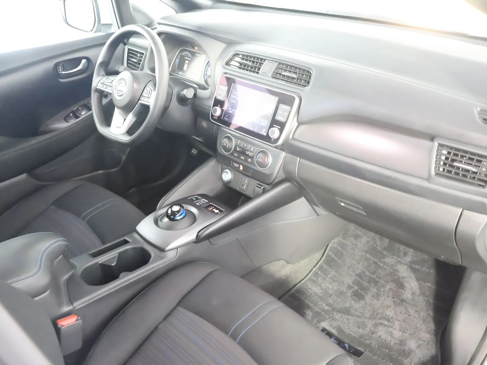 Nissan Leaf photo 44