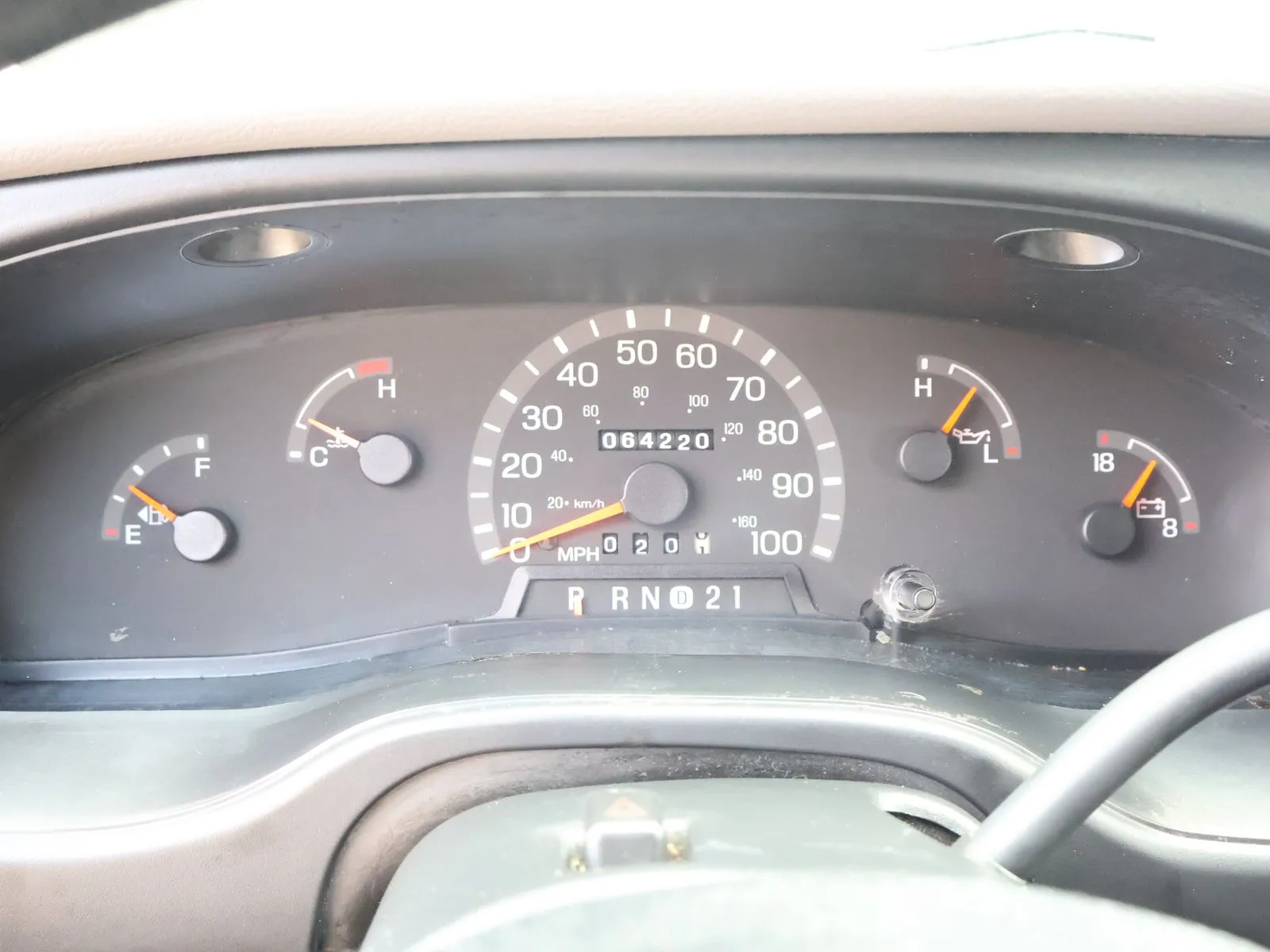 Ford E-150 photo 43
