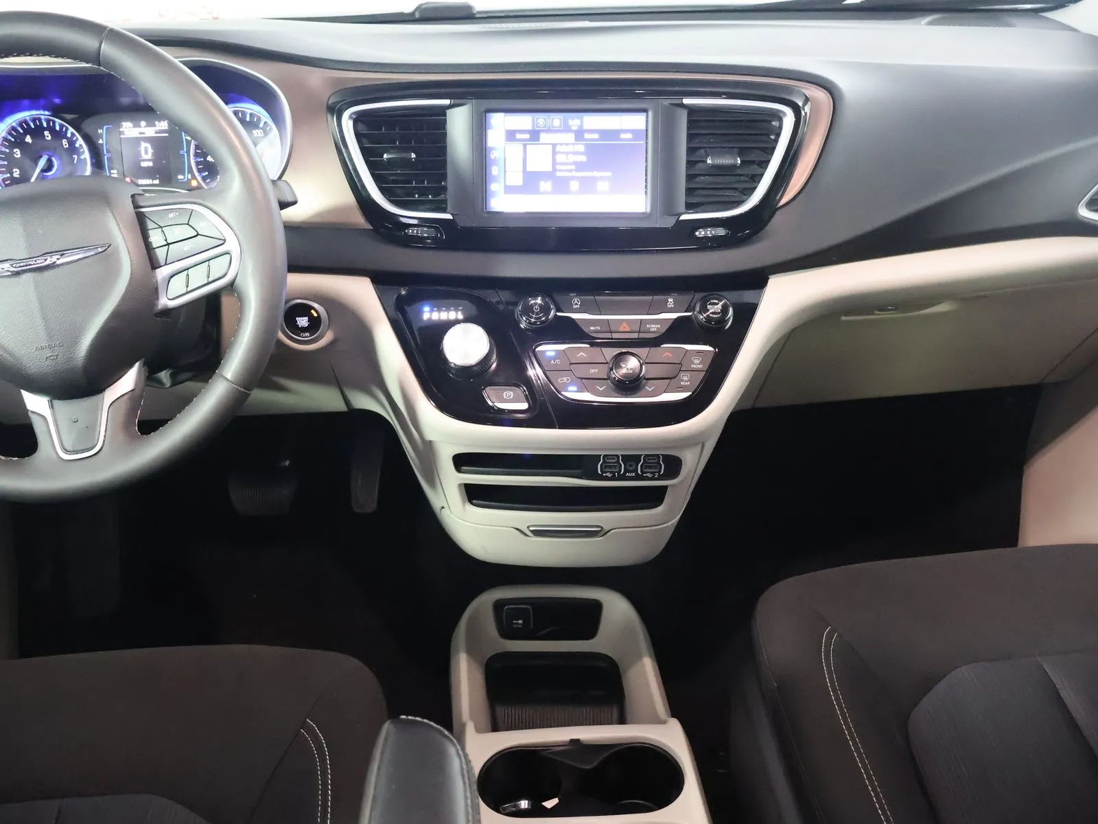 Chrysler Voyager photo 27
