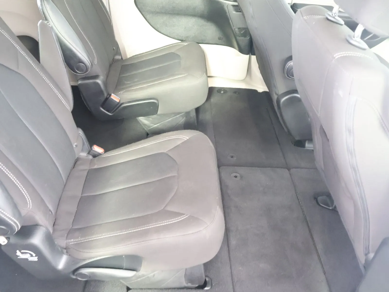 Chrysler Voyager photo 50