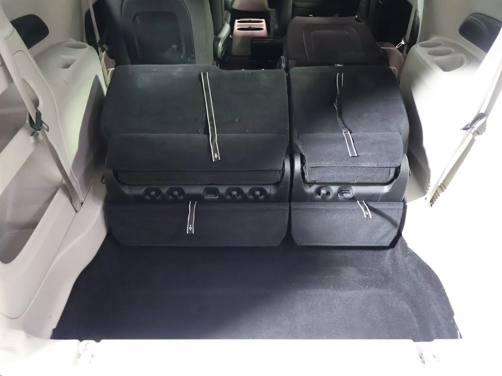 Chrysler Voyager photo 12