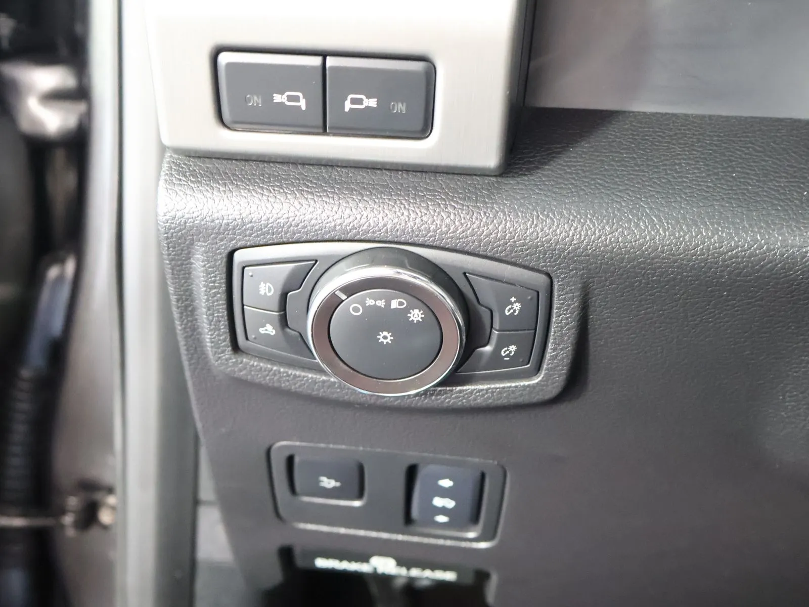 Ford F-250SD photo 47