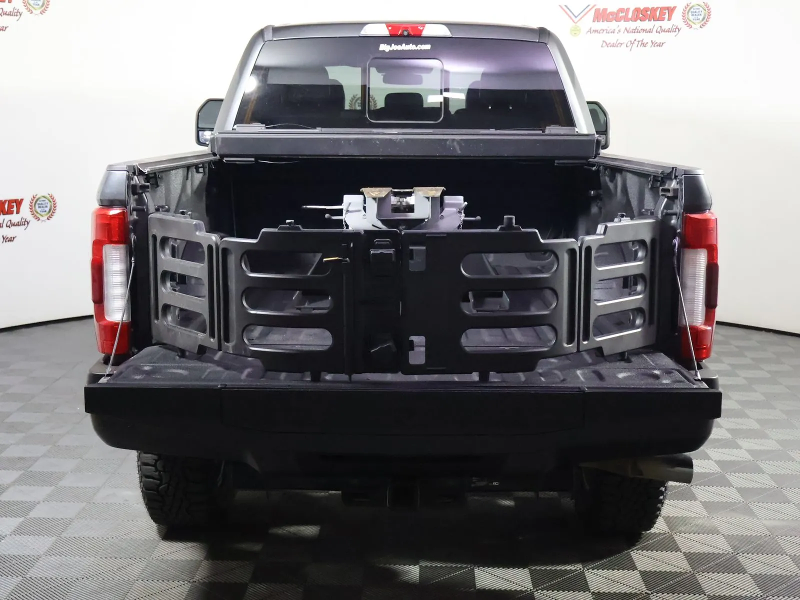 Ford F-250SD photo 16