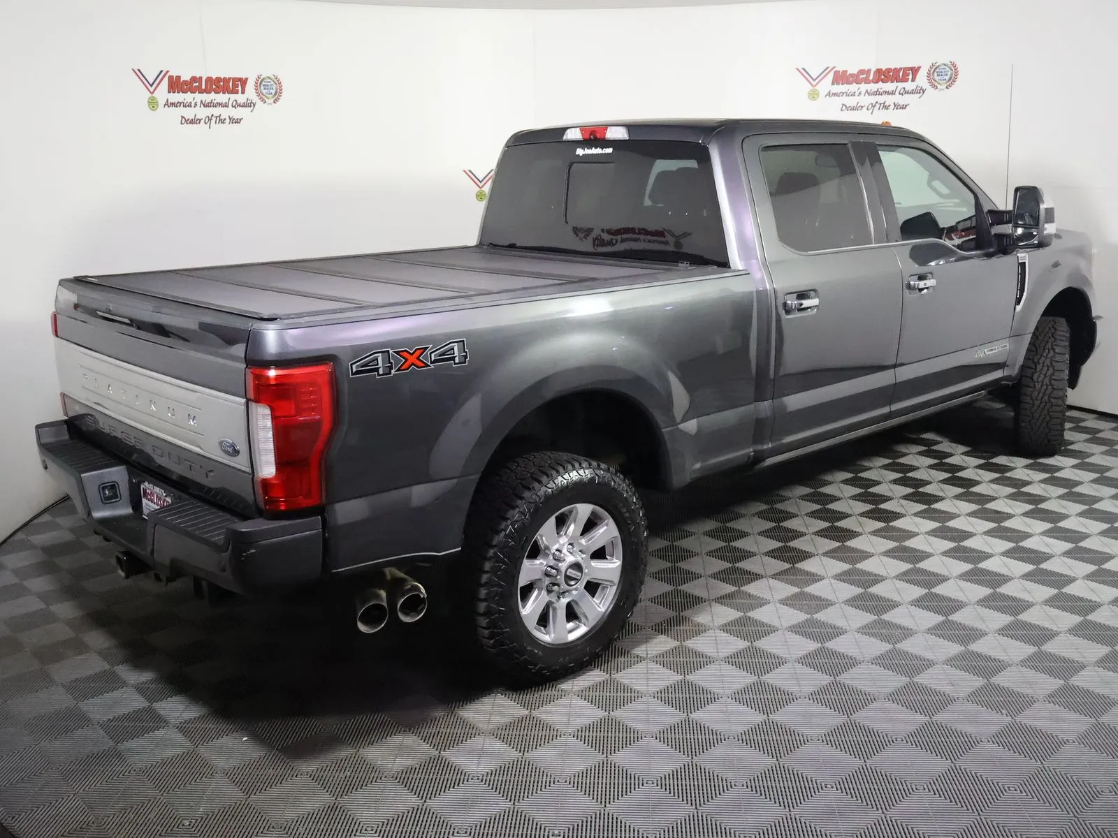 Ford F-250SD photo 8