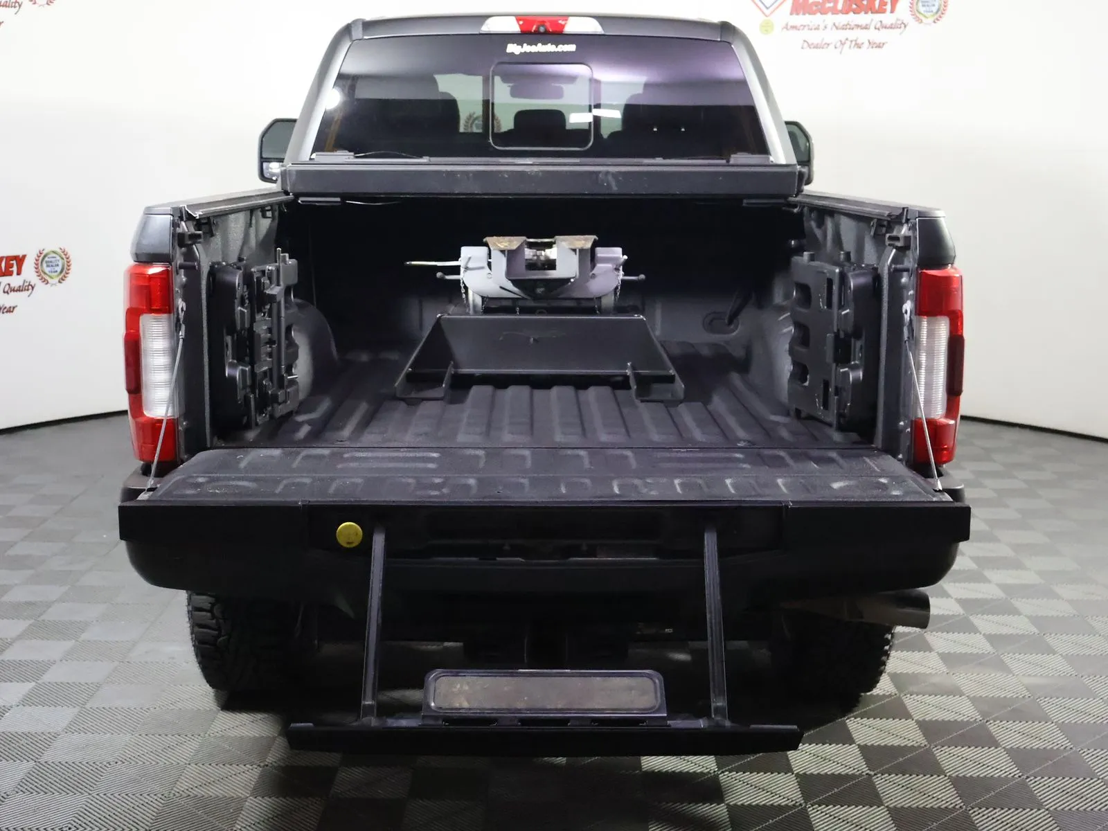 Ford F-250SD photo 20