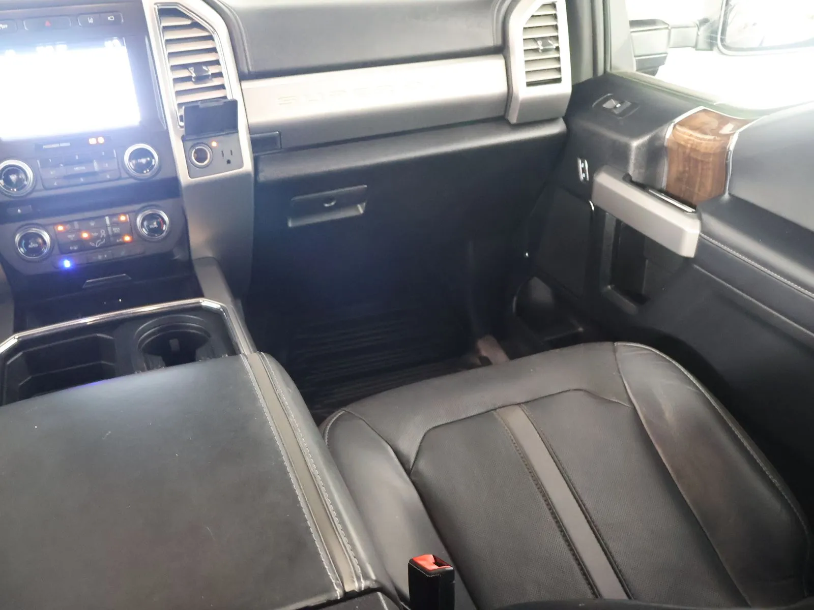 Ford F-250SD photo 42