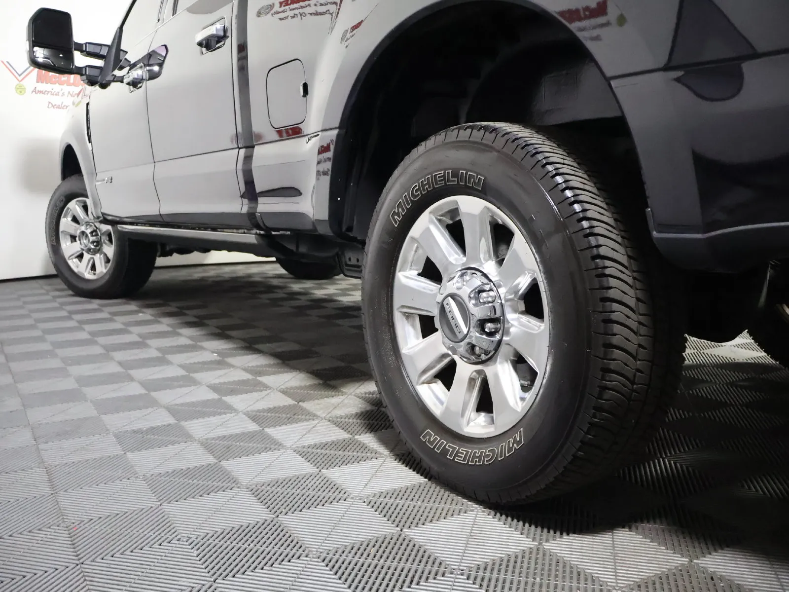 Ford F-250SD photo 12