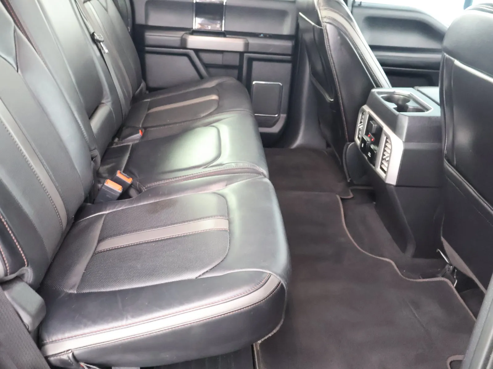 Ford F-250SD photo 40