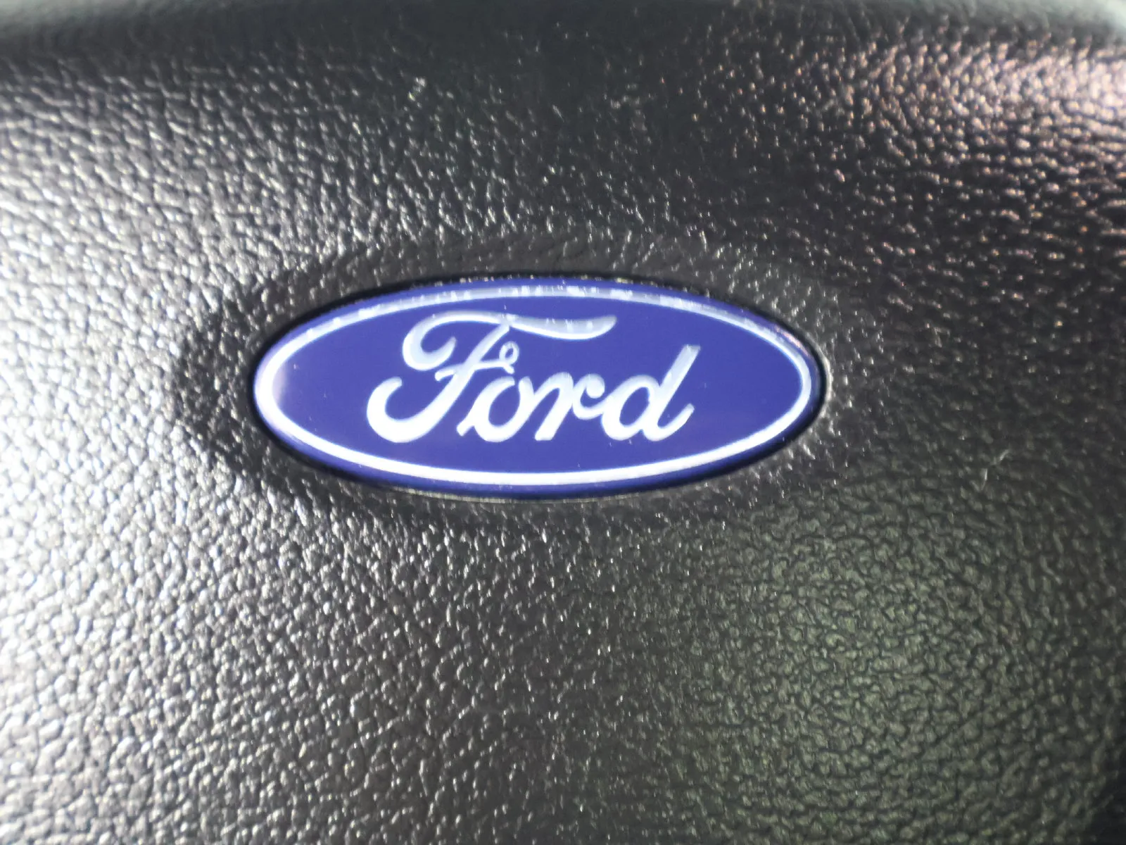 Ford F-250SD photo 25