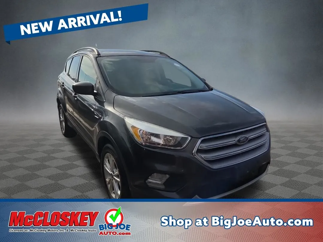 Gray 2018 Ford Escape SE for sale in Colorado Springs, CO