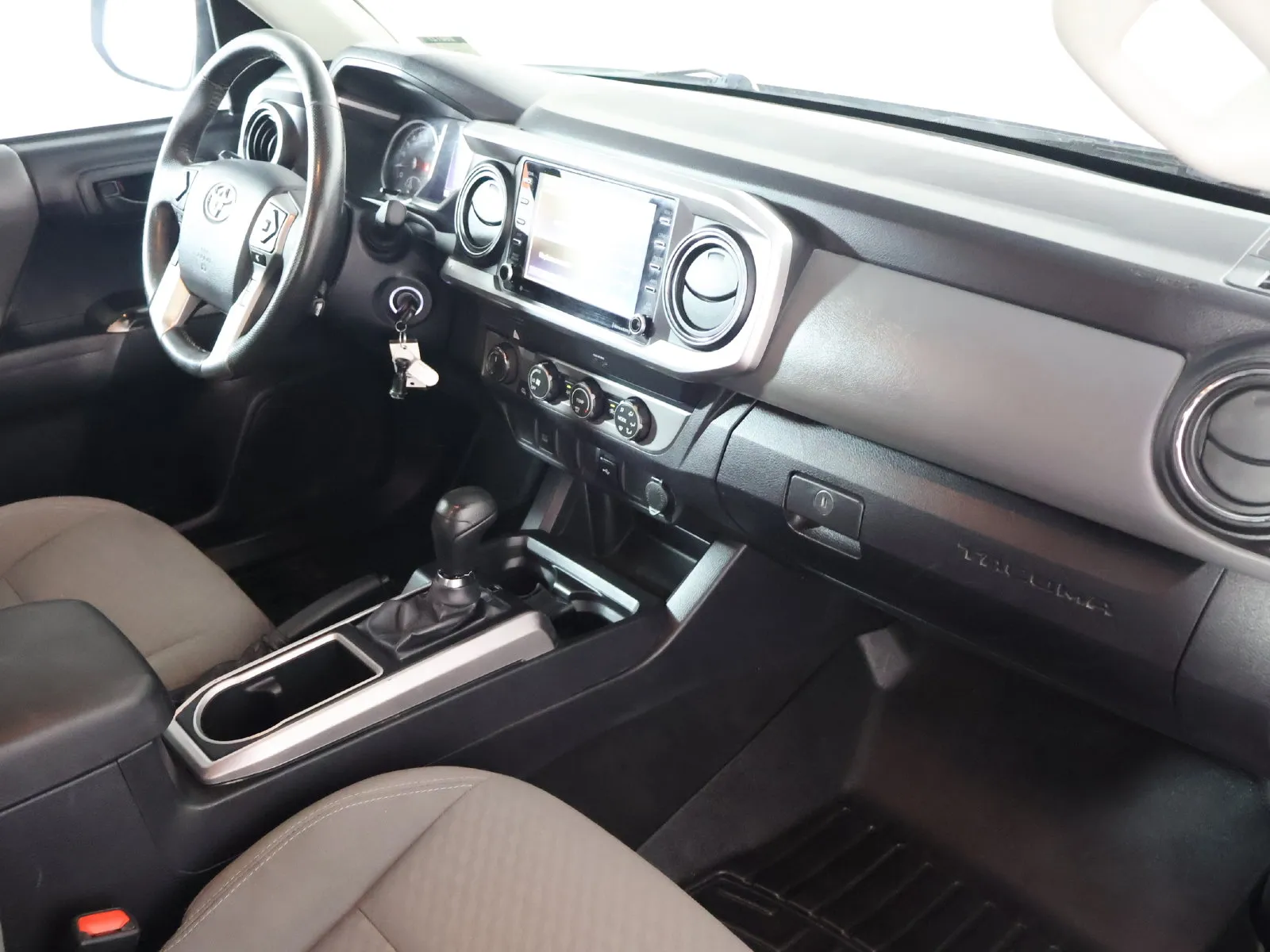 Toyota Tacoma photo 44