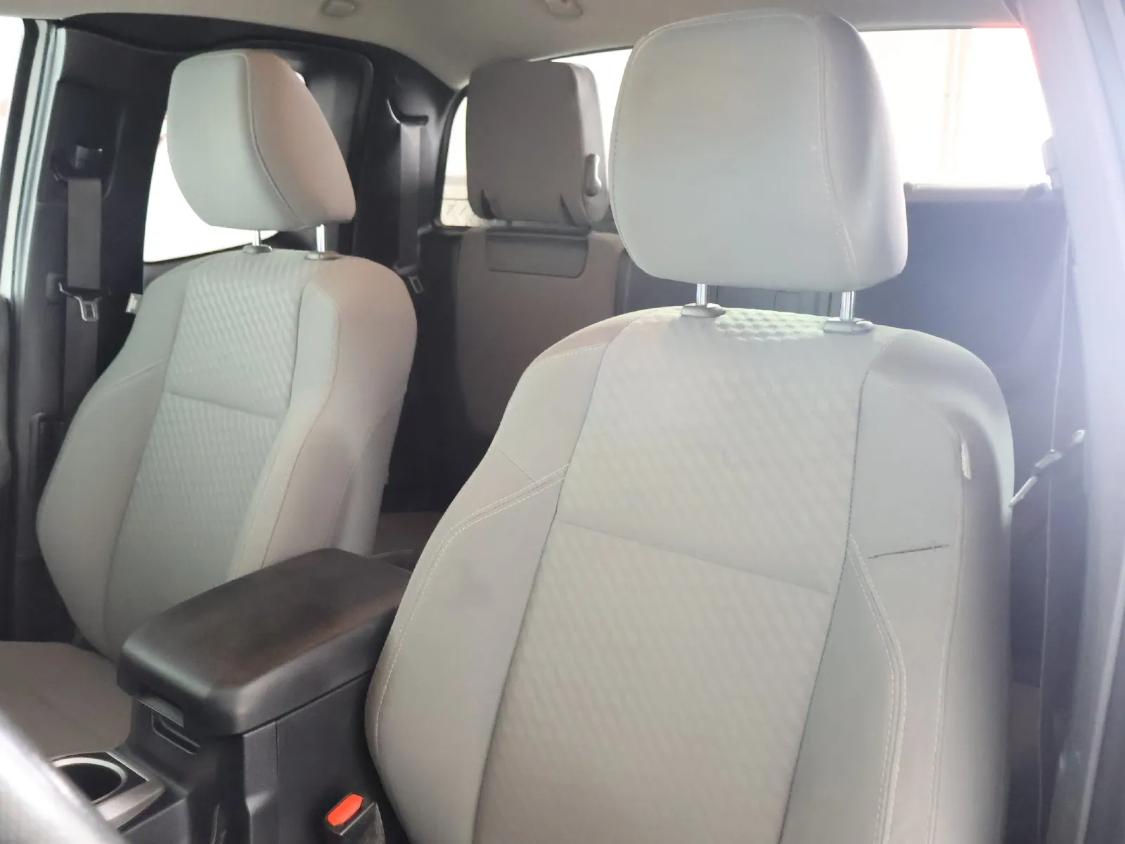 Toyota Tacoma photo 25