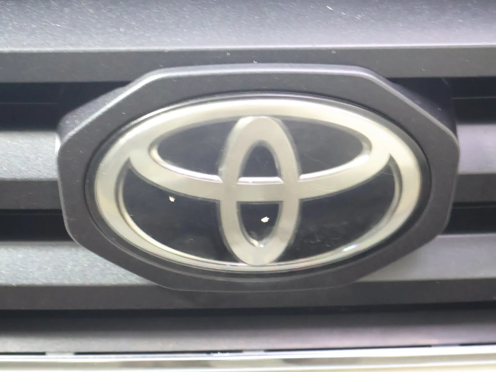 Toyota Tacoma photo 18