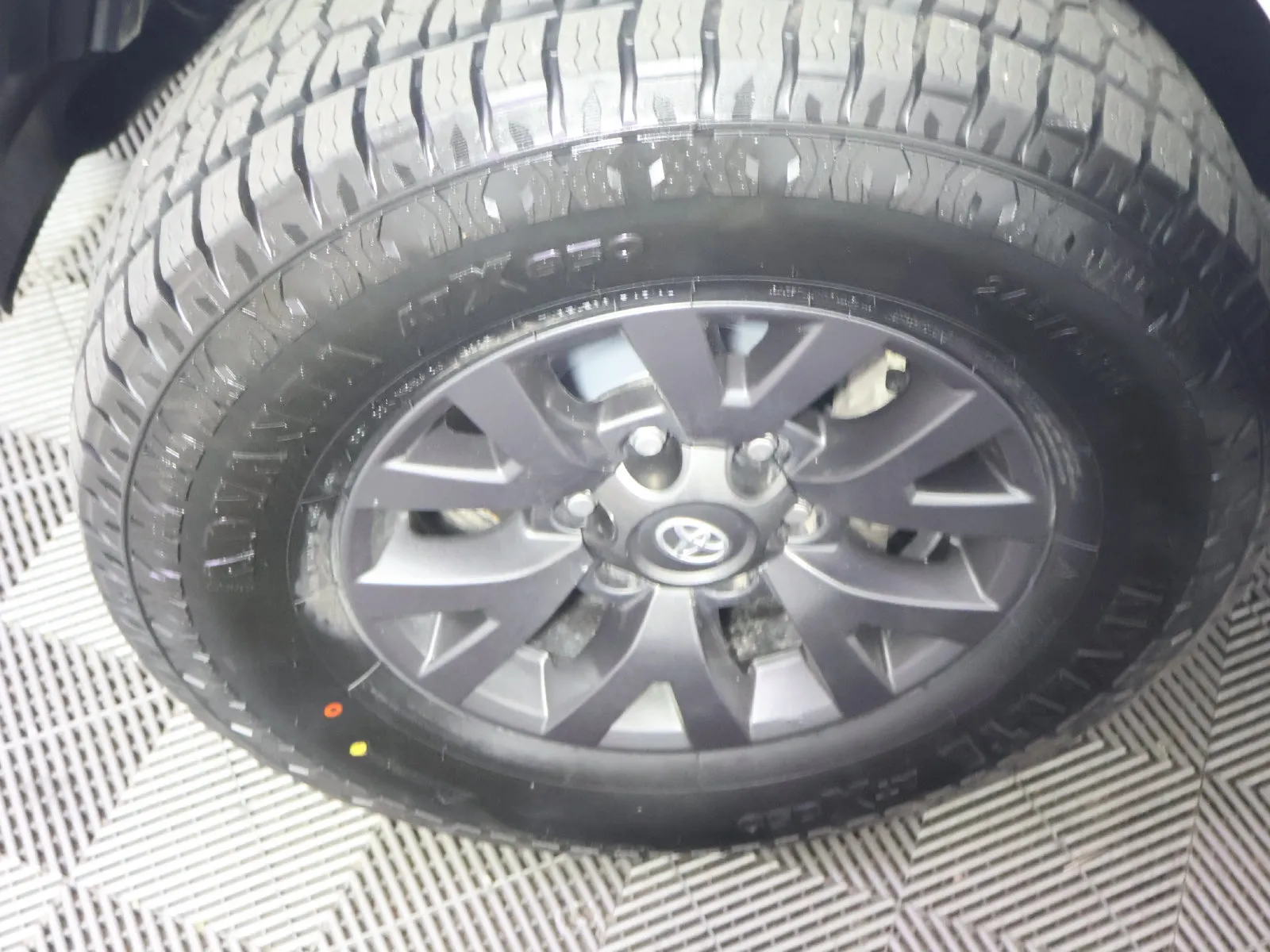 Toyota Tacoma photo 19