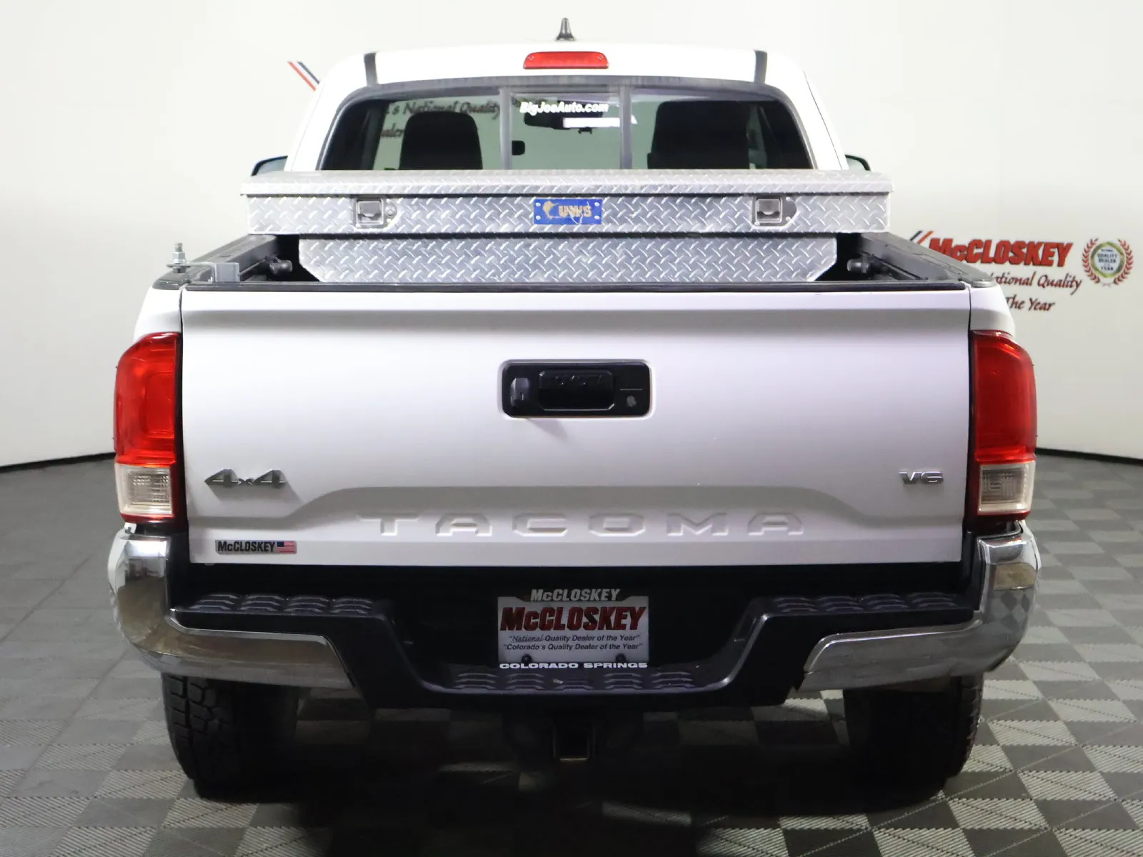 Toyota Tacoma photo 6