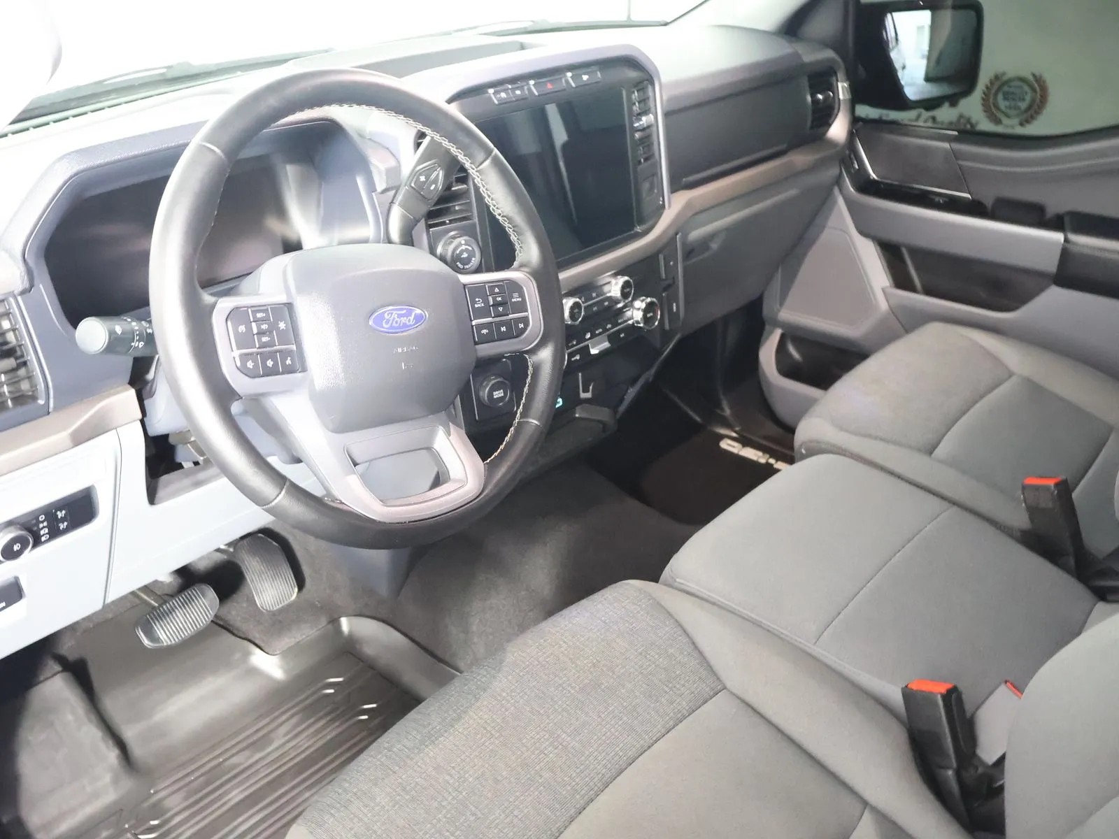 Ford F-150 photo 27