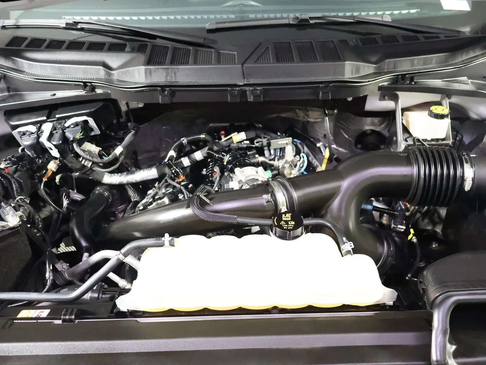 Ford F-150 photo 25