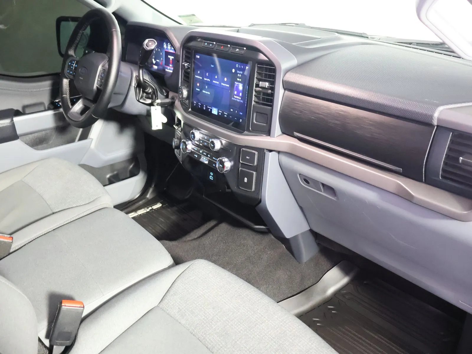 Ford F-150 photo 53
