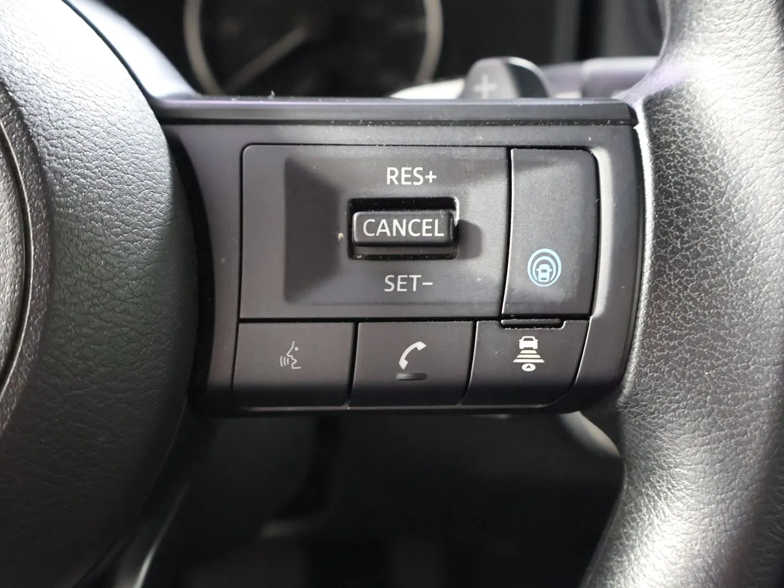Nissan Rogue photo 23