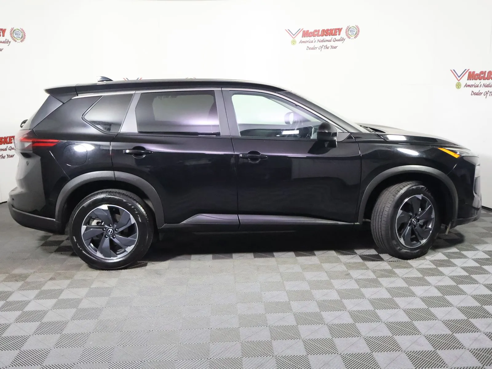Nissan Rogue photo 3