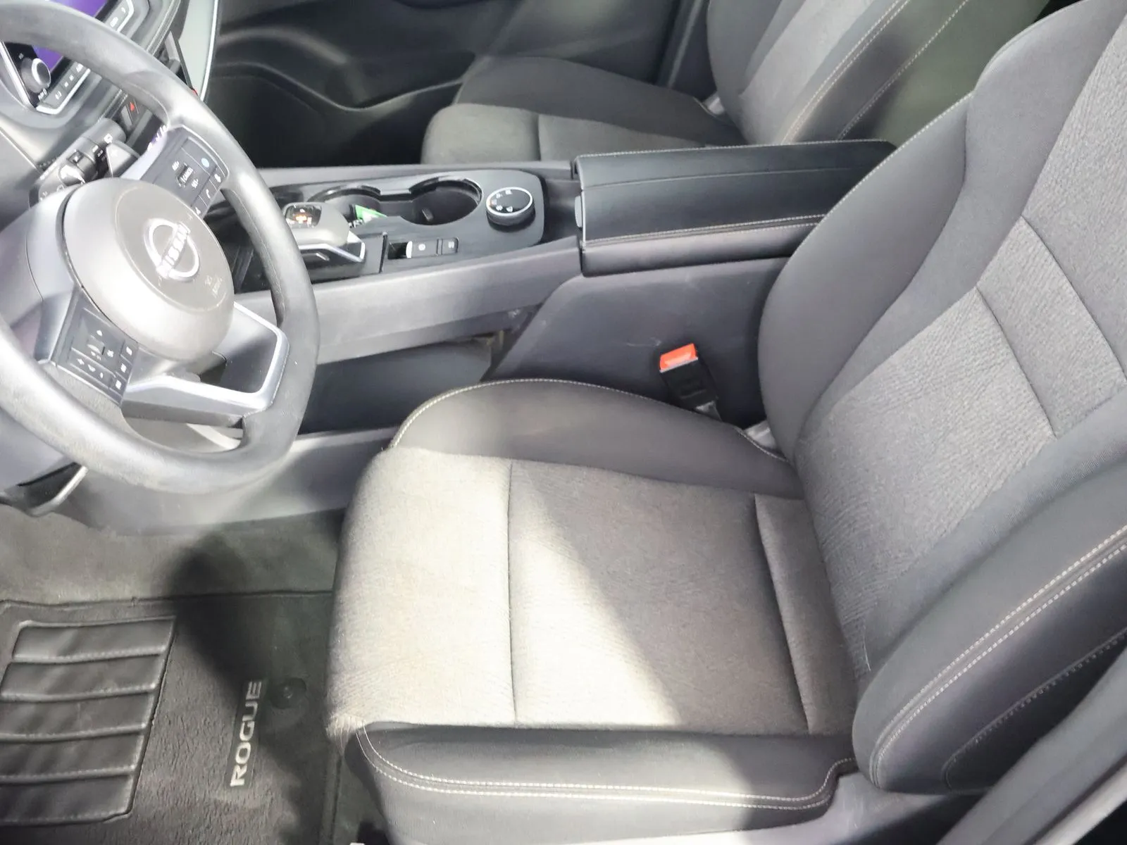 Nissan Rogue photo 30