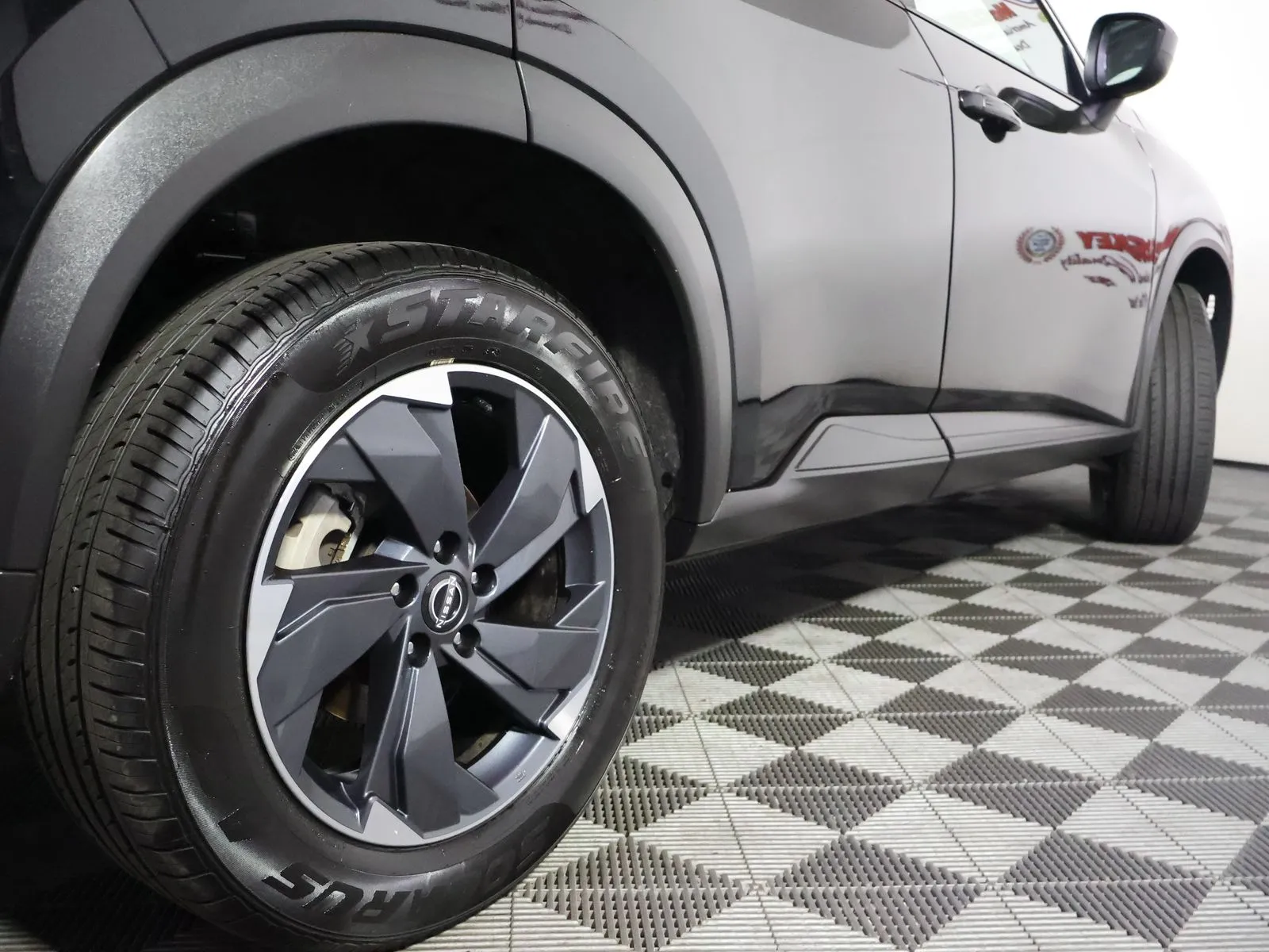 Nissan Rogue photo 12